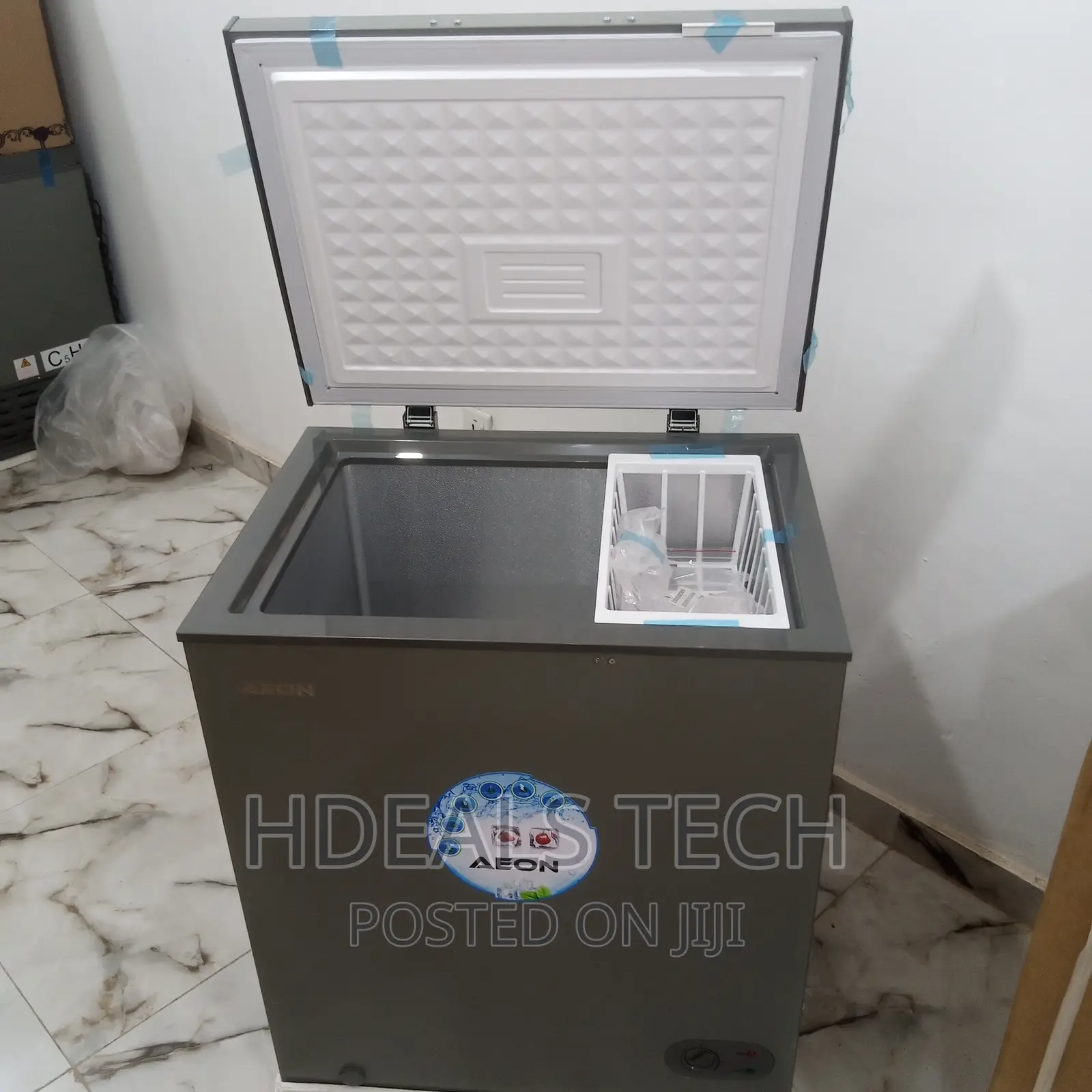 Fantastic Aeon Chest Freezer 150 Litres