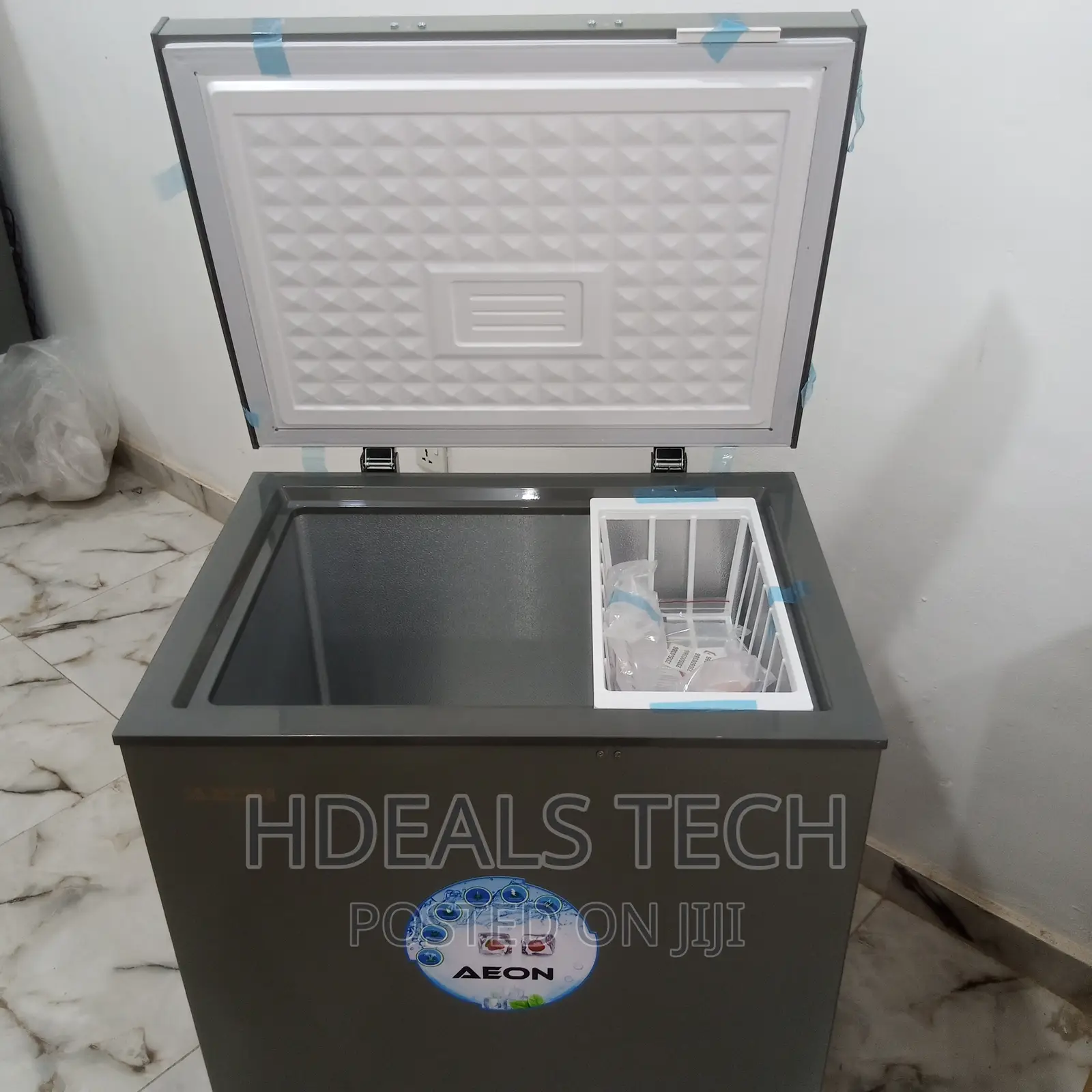 First-Class Aeon Chest Freezer 150 Litres