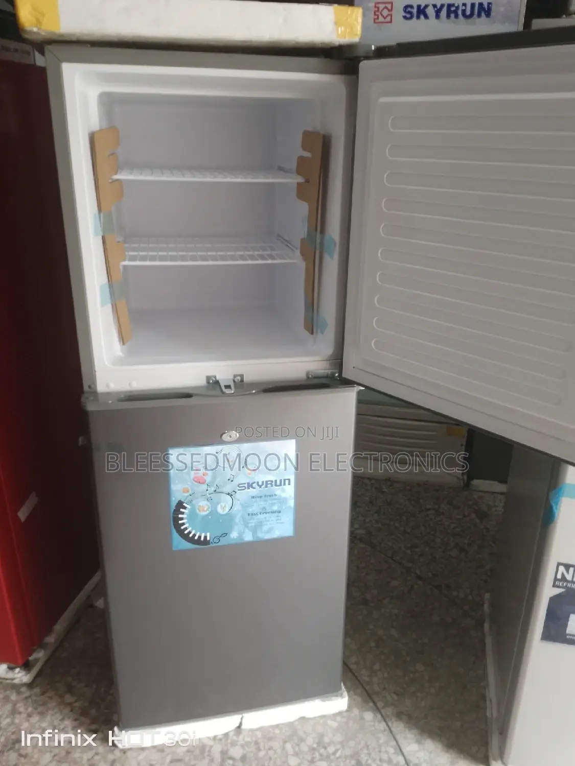 Skyrun Inverter Voltage Half Freezer Half Fridge Double Door