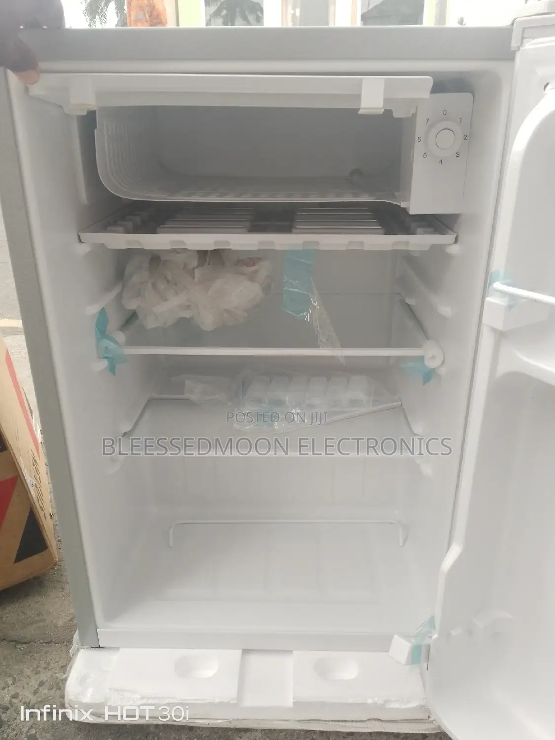 Nexus Inverter Fridge Table Top