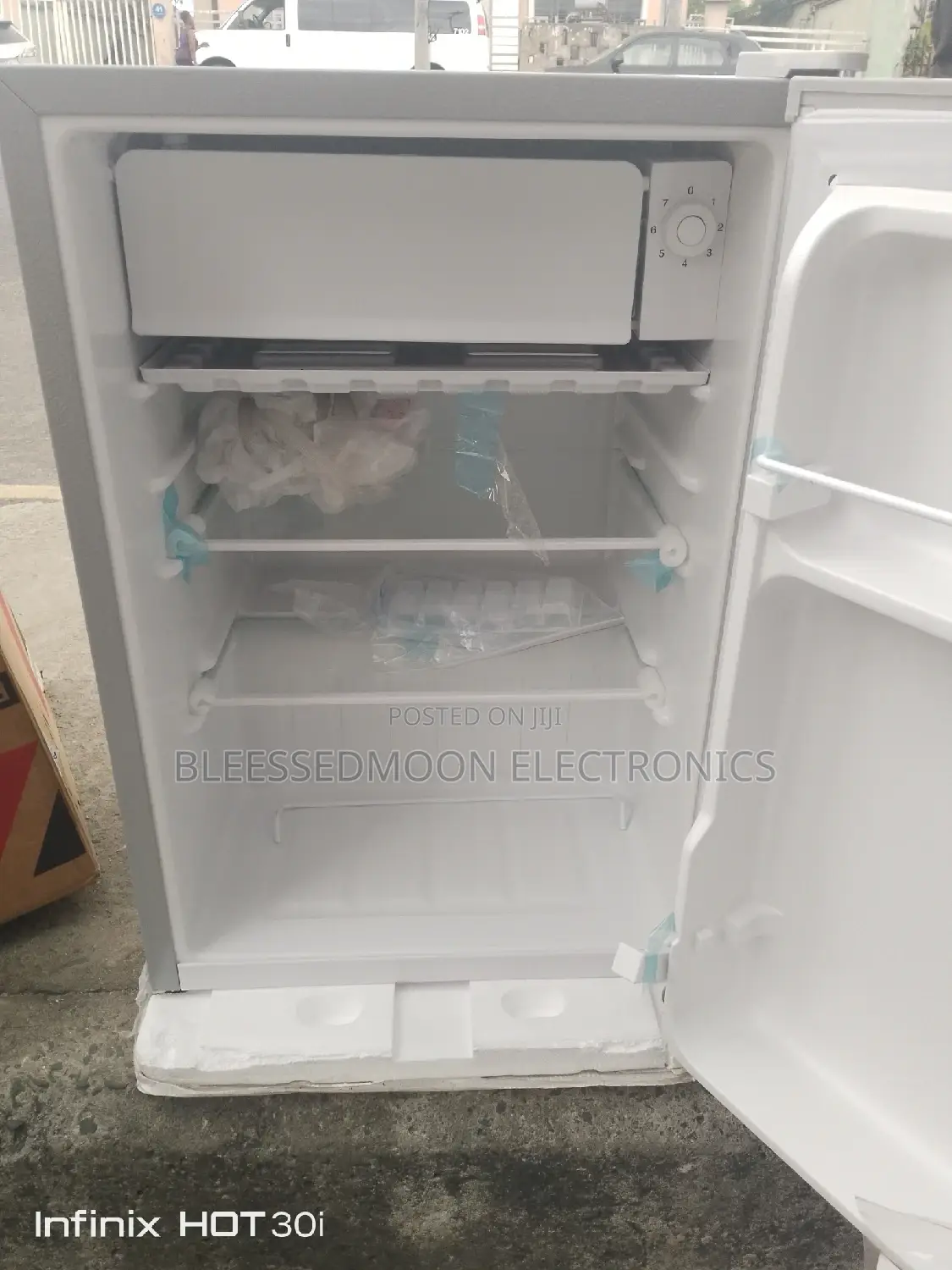 Nexus Inverter Fridge Table Top