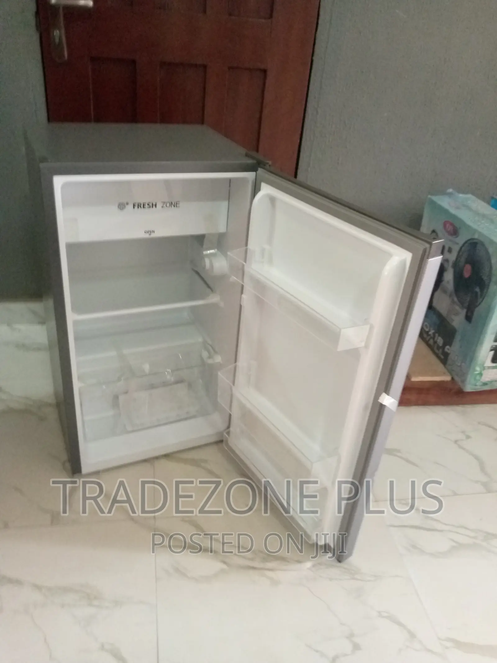 New in Hisense Refrigerator-Ref093dr