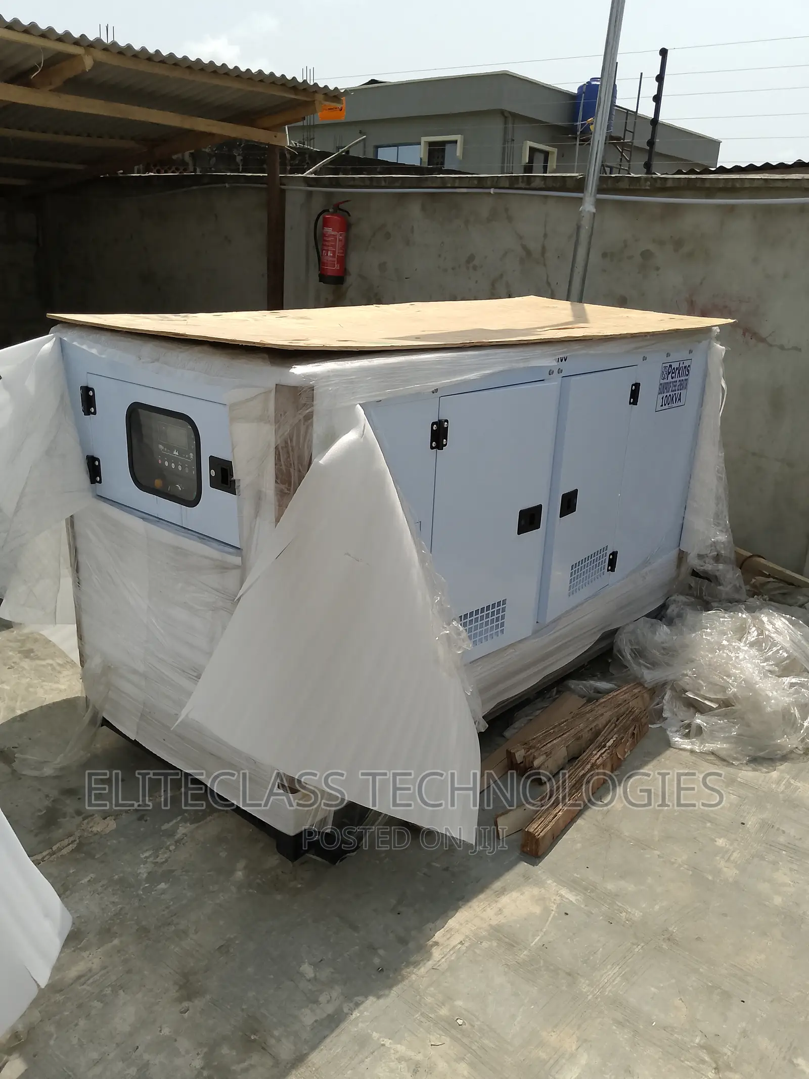 Perkins 100kva Strong Soundproof Diesel Generator