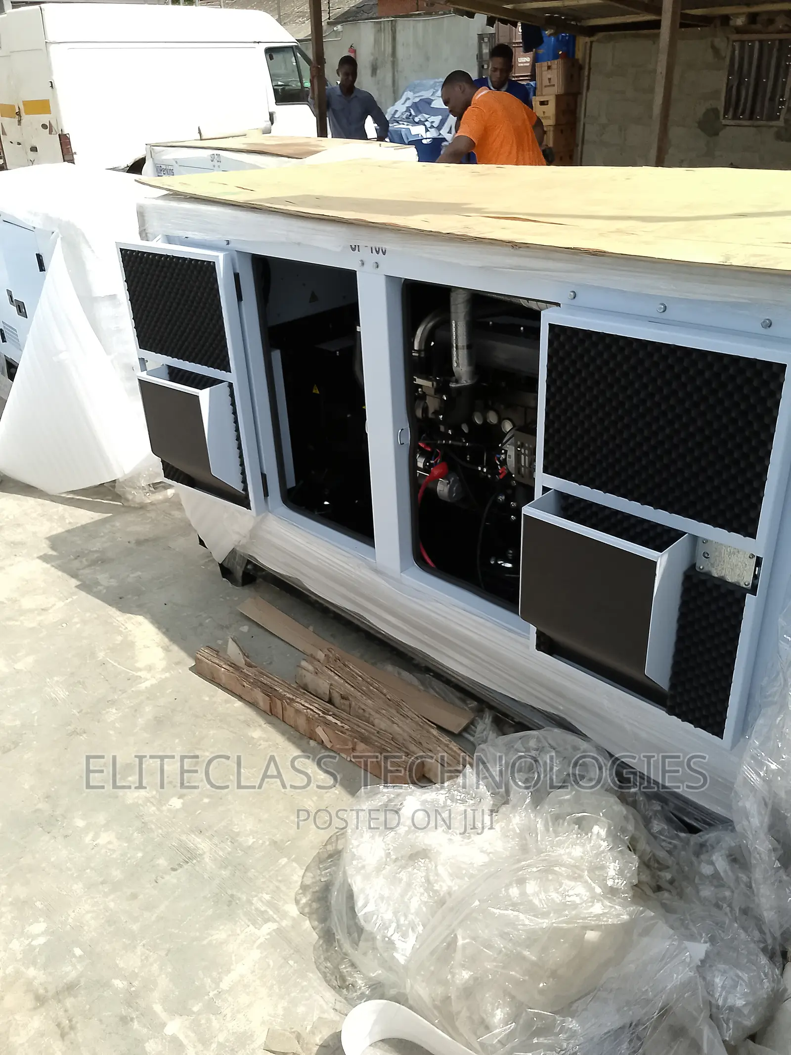 New Perkins (100kva) Soundproof Diesel Generator