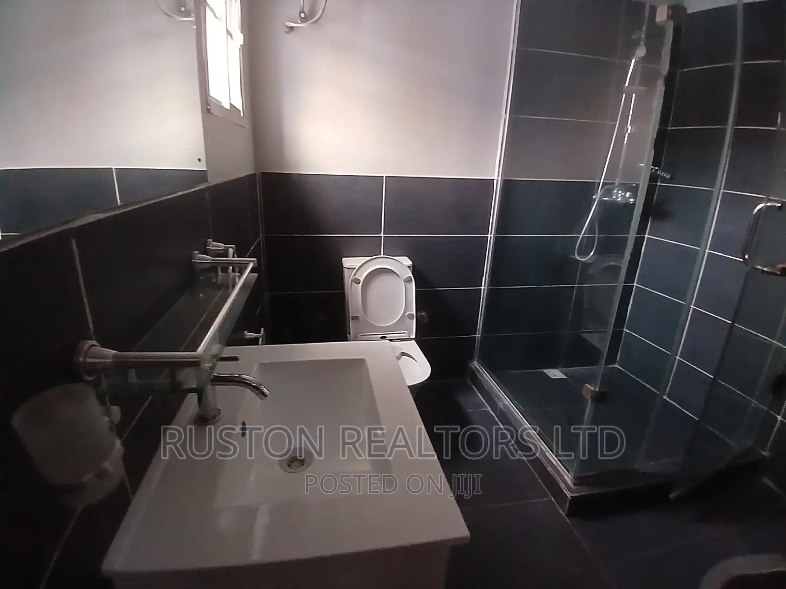 6 Bedroom Furnished and Serviced Apartment