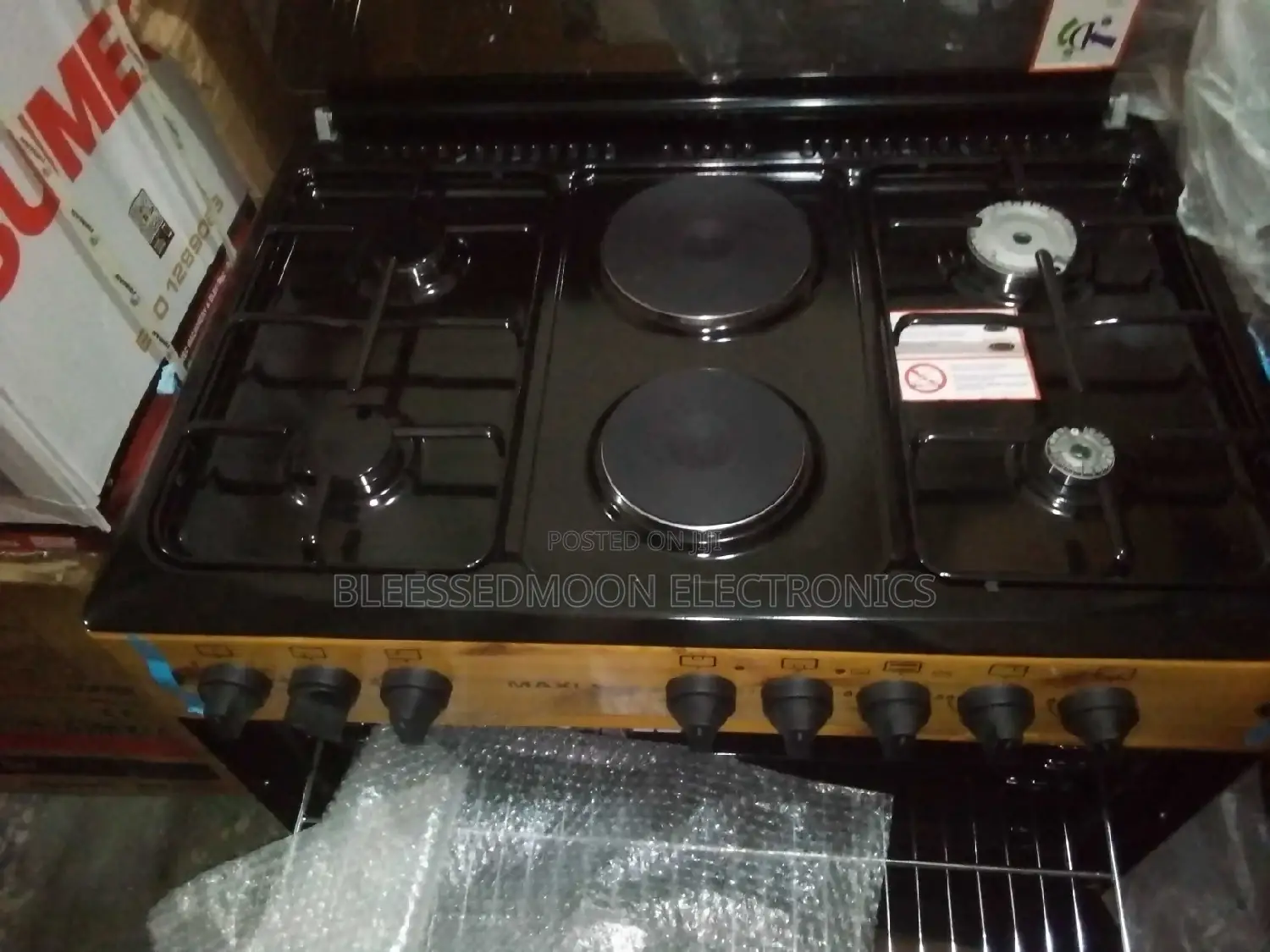 Maxi Wood Color Standing Cooker