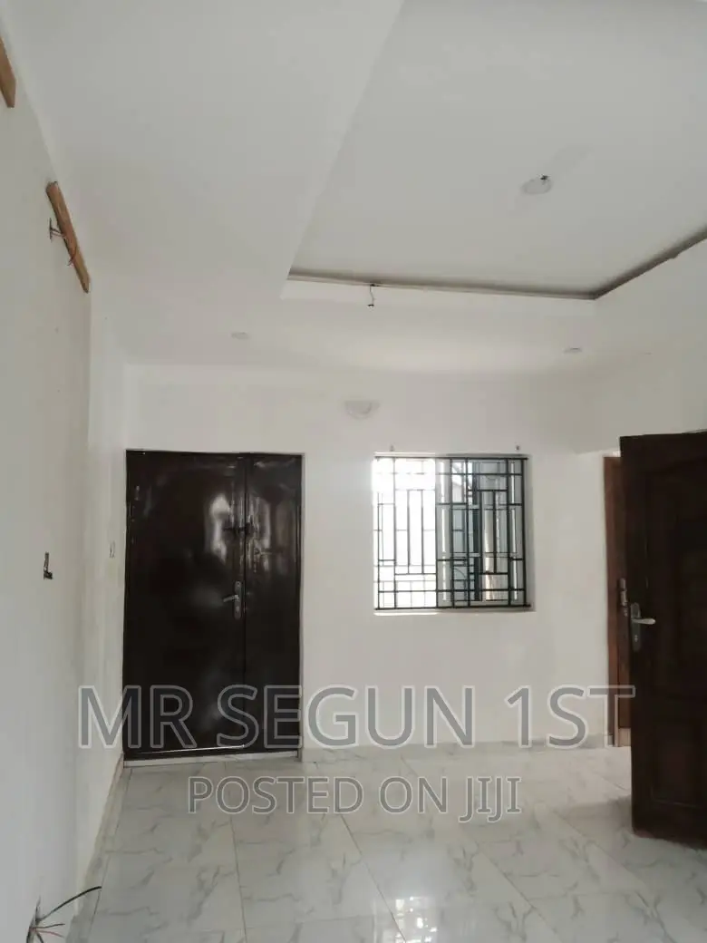 1bdrm Bungalow in Oke Ibukun  Estate, Akala Express for rent