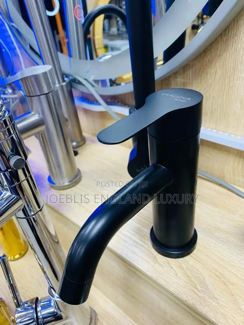 Black Basin Mixer With Kettle Mouth