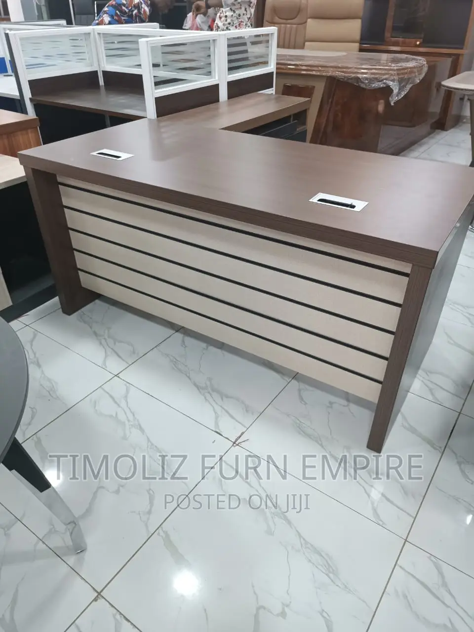 1.4 Metres Executive Office Table With Extension And Drawers