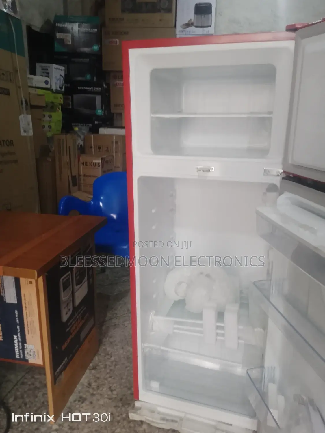 Hisense Low Voltage Standing Fridge 2 Yrs W
