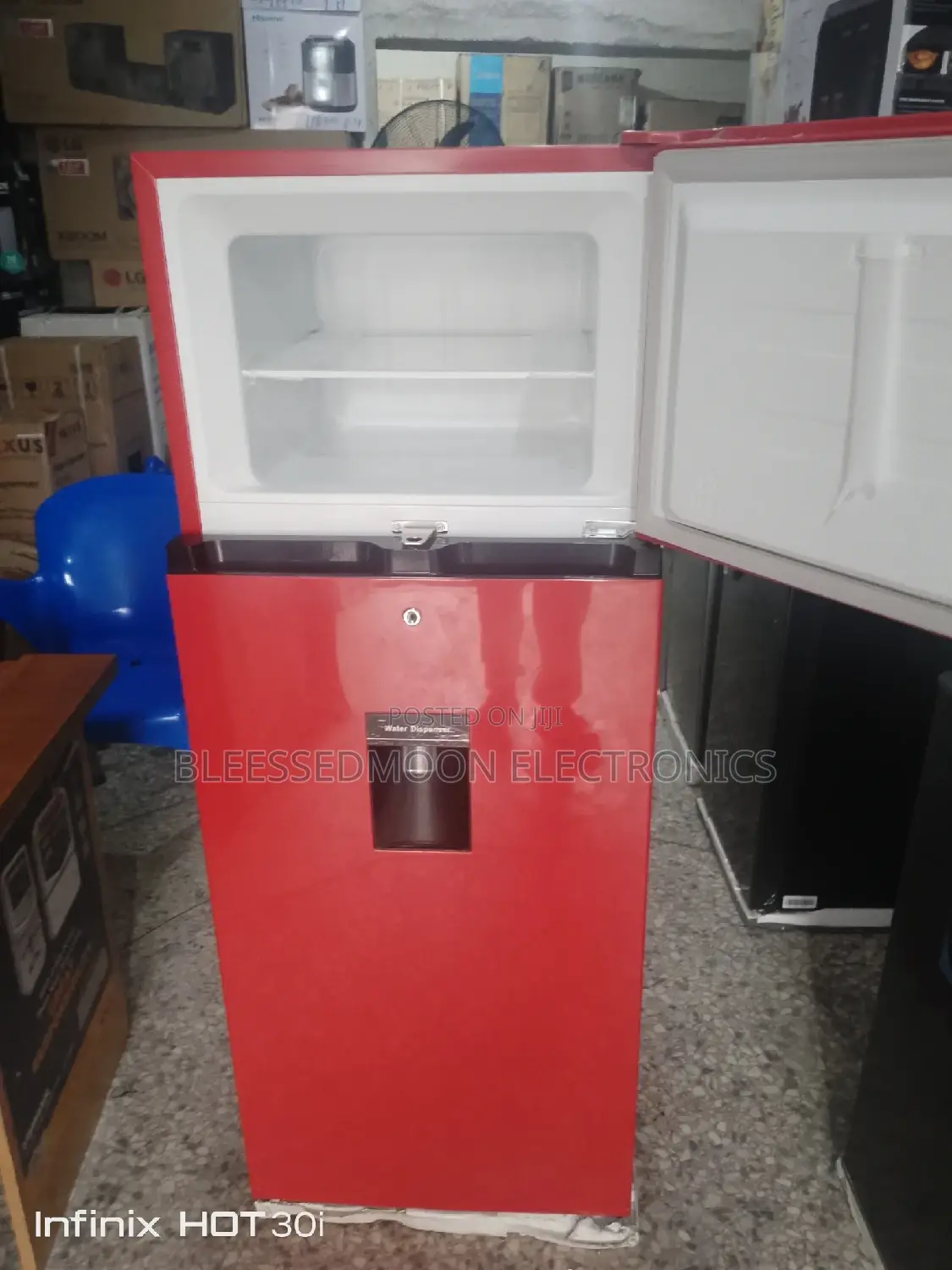 Hisense Low Voltage Standing Fridge 2 Yrs W
