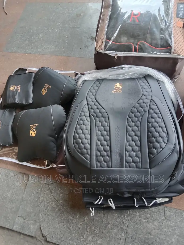 Gold Horse Full Black Seat Cover