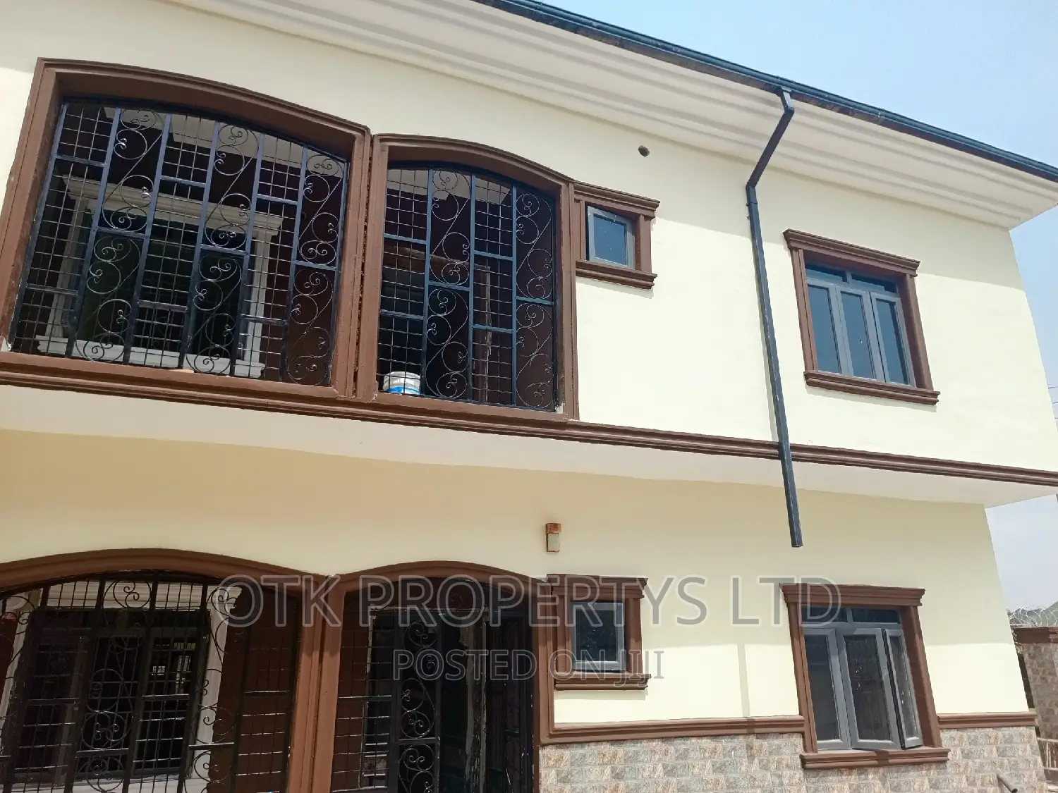 4bdrm Duplex in Fo1, Kubwa for rent