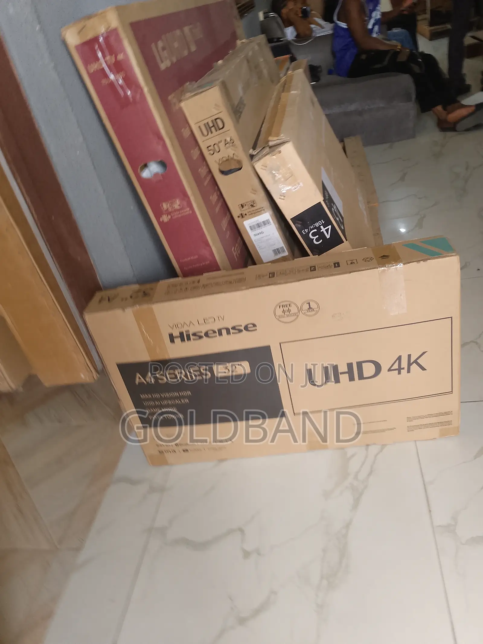 Brand New Hisense 32A4K 32" Smart TV