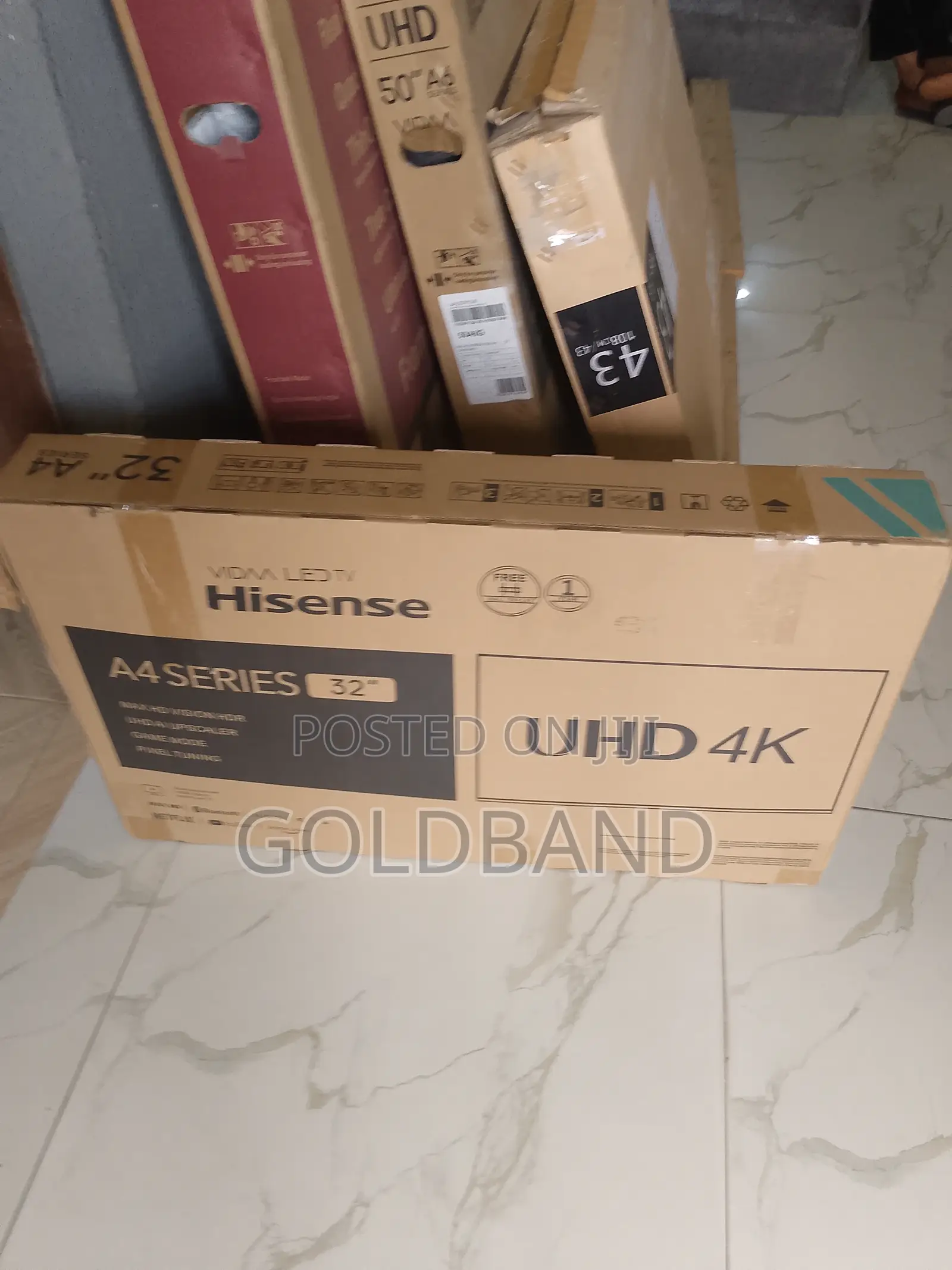 New Hisense 32A4K 32" Smart TV