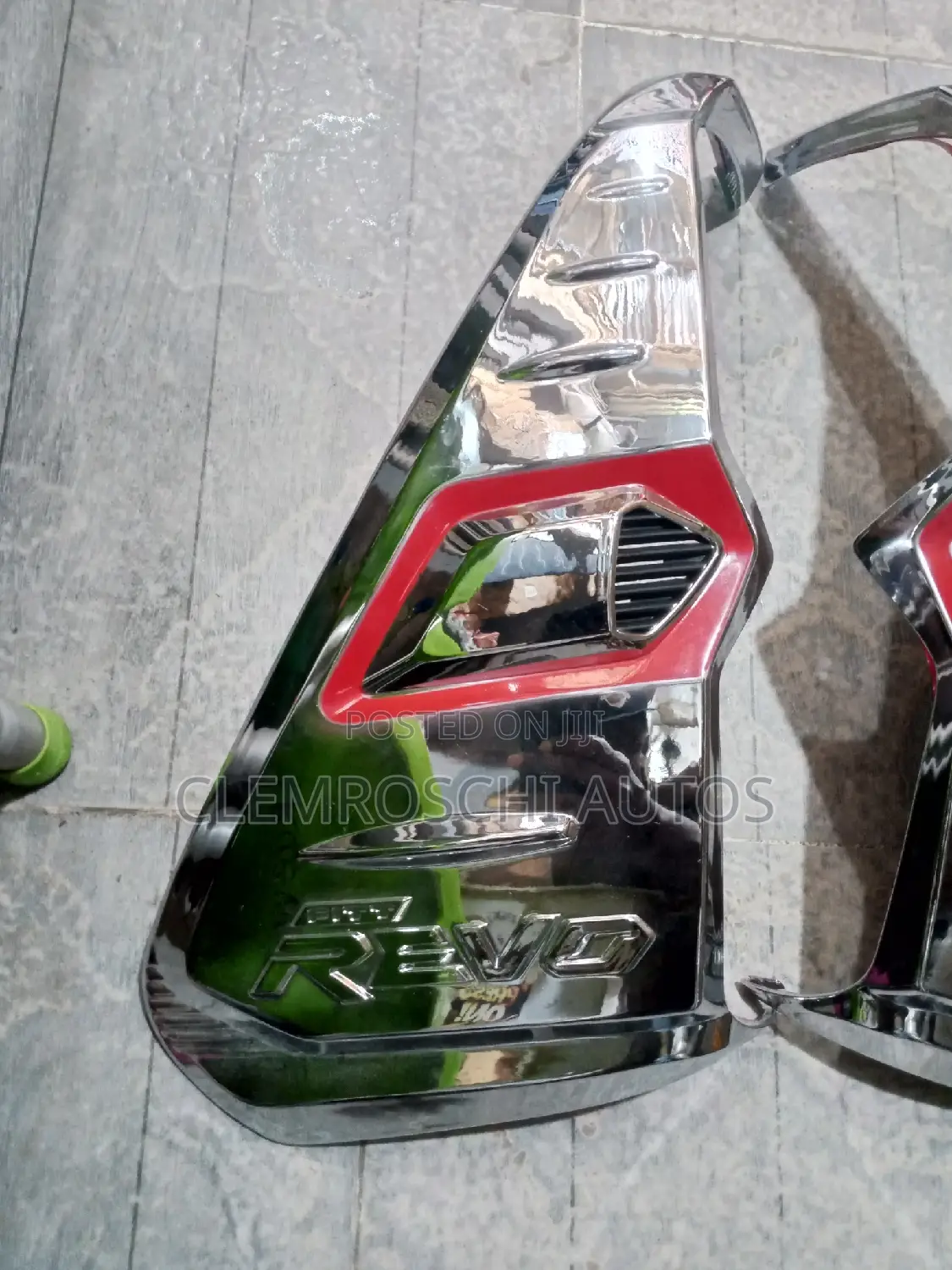High Quality Certified Rear Light Chrome Toyota Hilux Revo