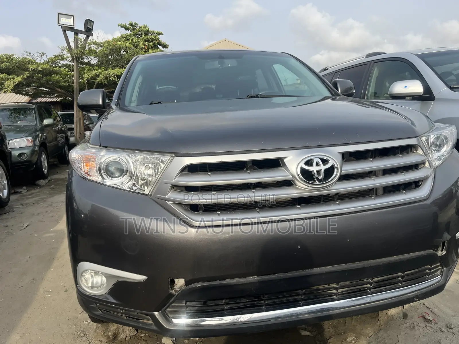 Toyota Highlander Limited 2012 Gray