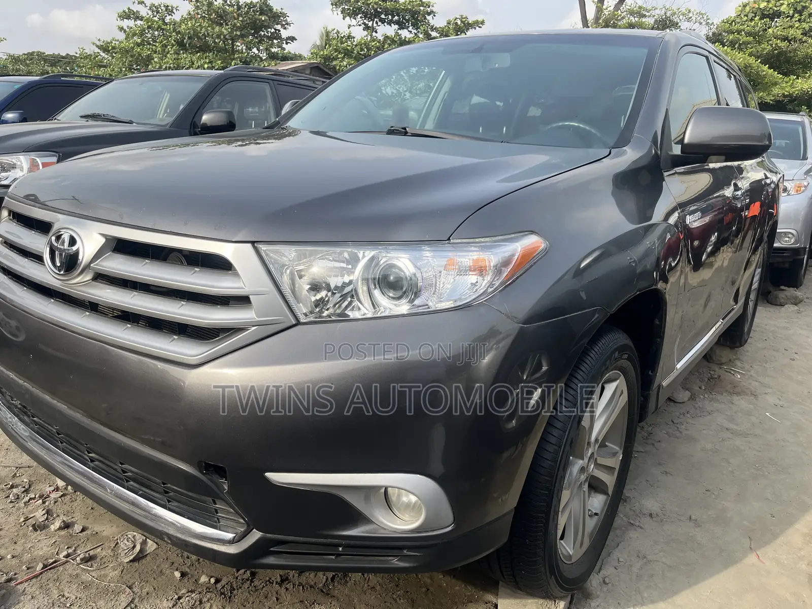 Toyota Highlander Limited 2012 Gray