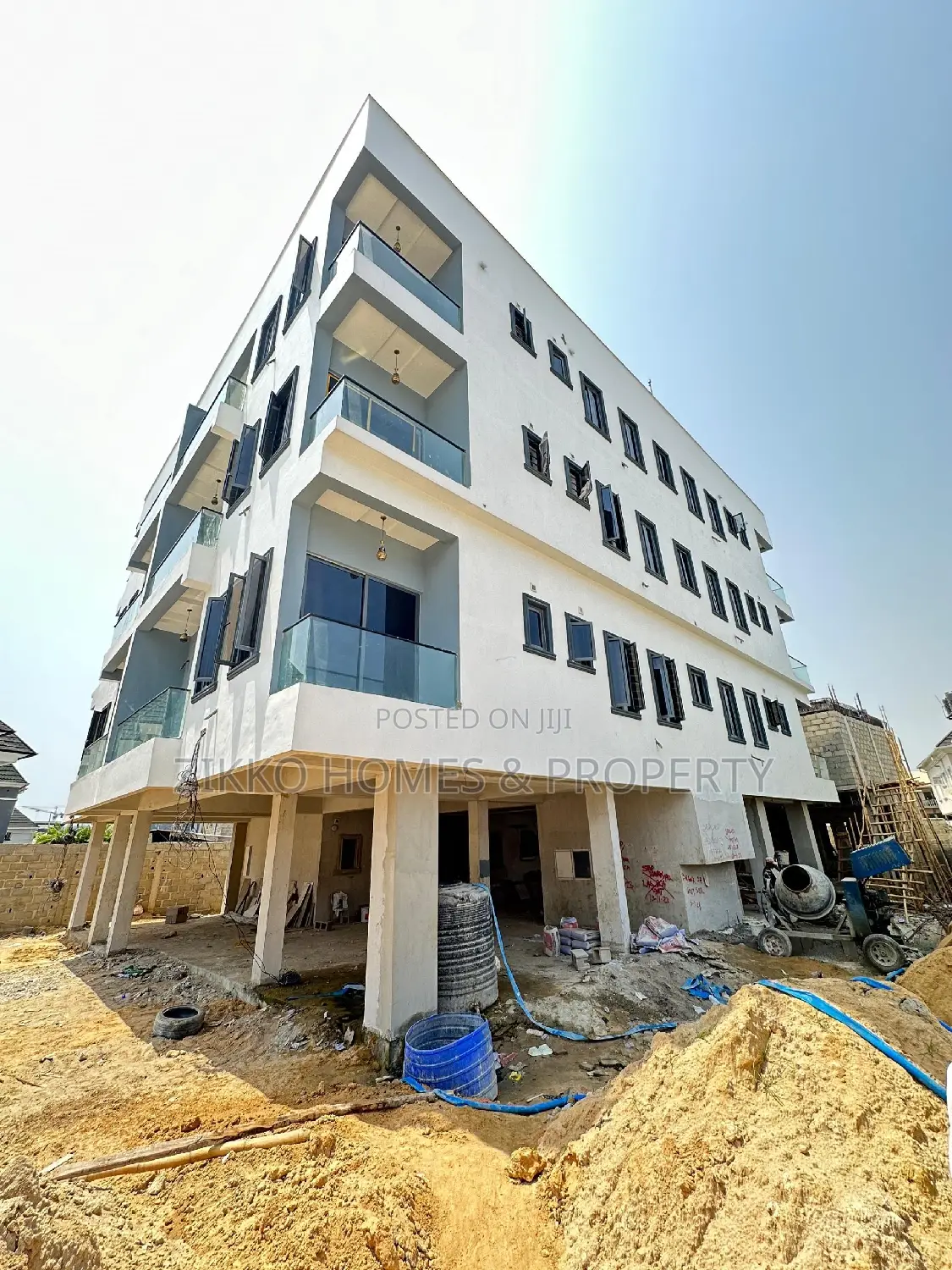 6bdrm Block of Flats in Ologolo for sale