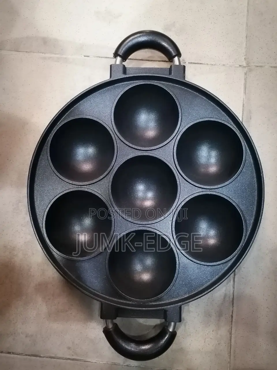 Mosaic Pan With Lid Cover