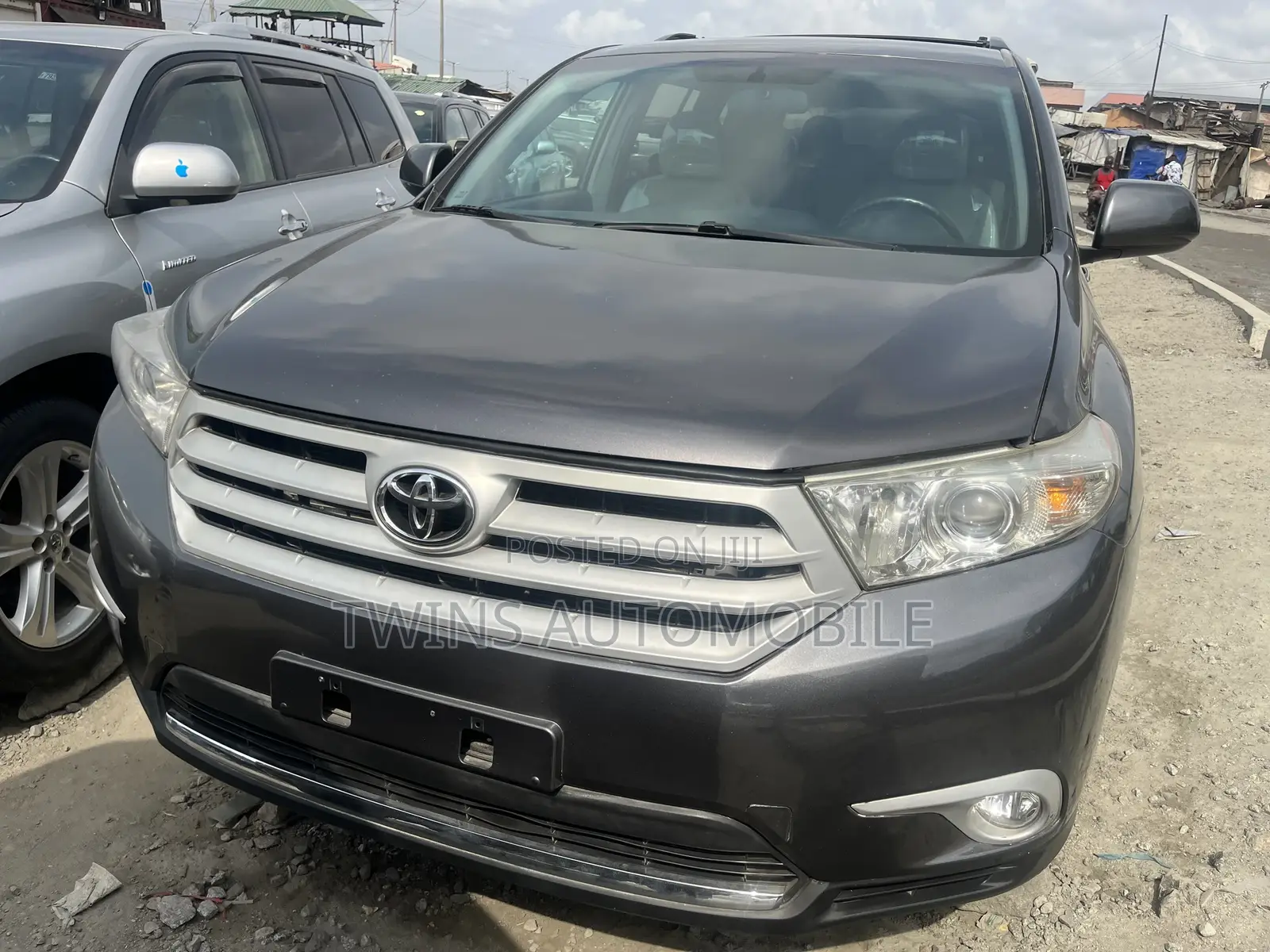 Toyota Highlander Limited 3.5l 4WD 2013 Gray