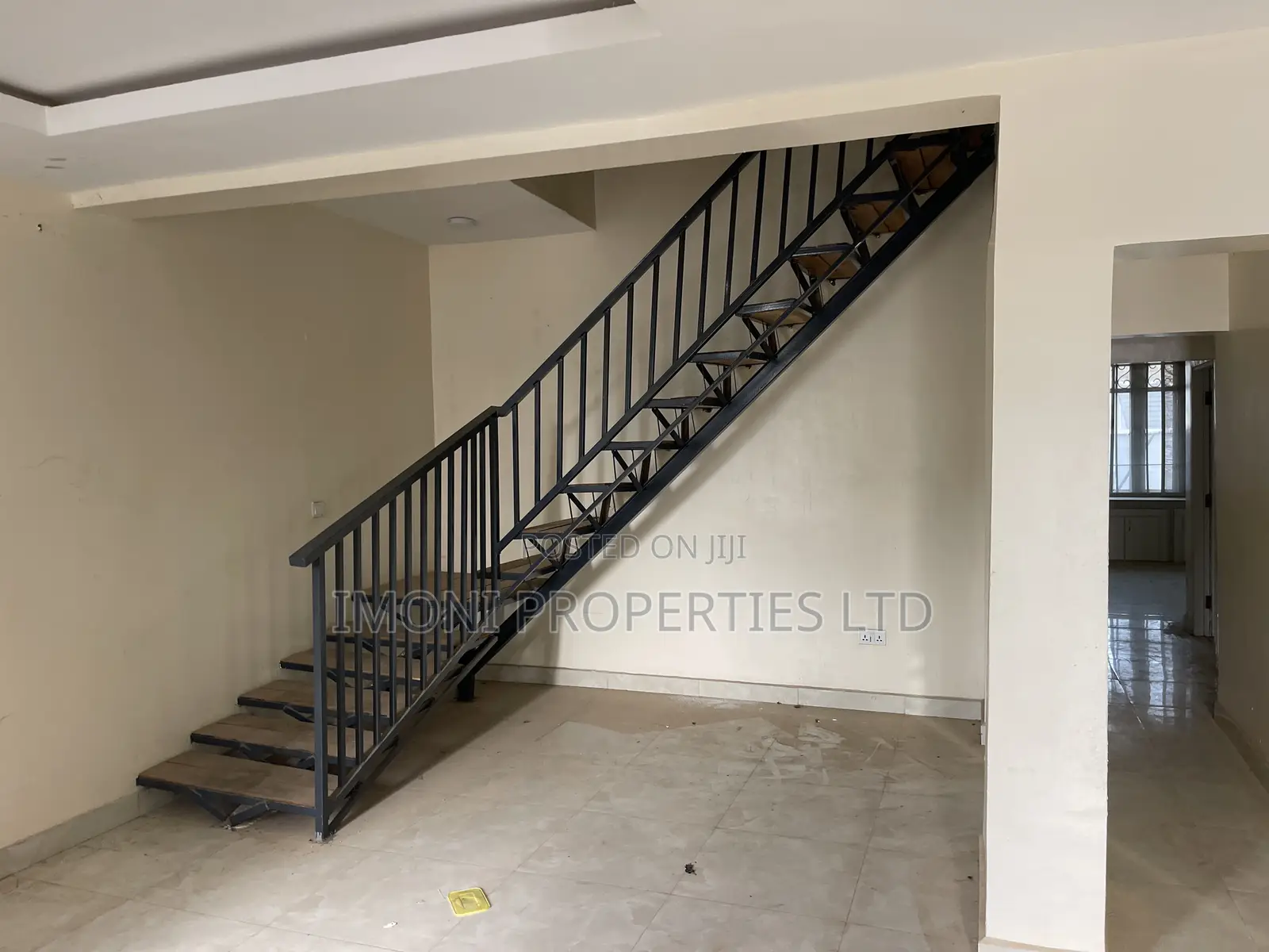 4bdrm Townhouse / Terrace in Fo1, Kubwa for rent