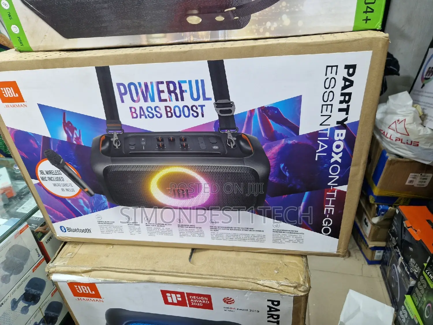 JBL Speaker Partybox on the Go.