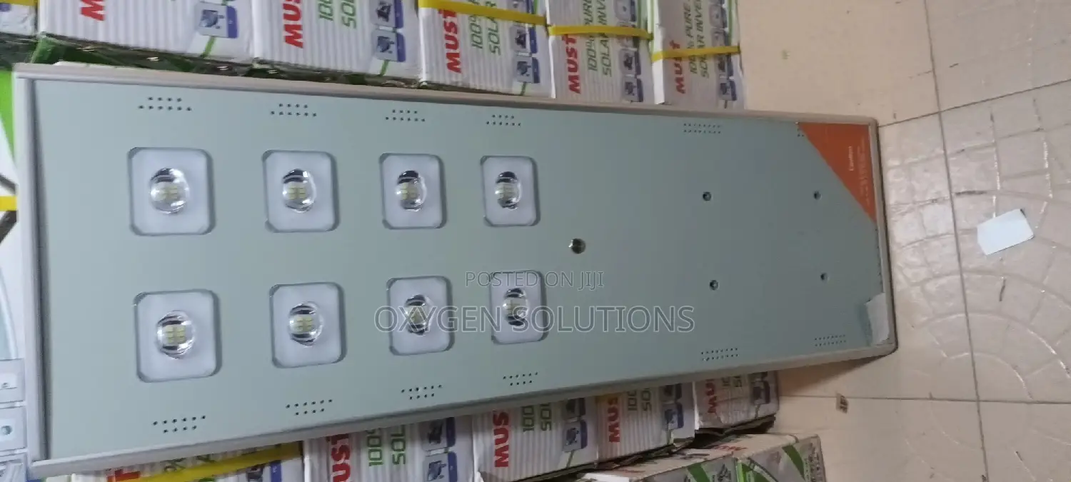 8 Eyes Solar Street Light