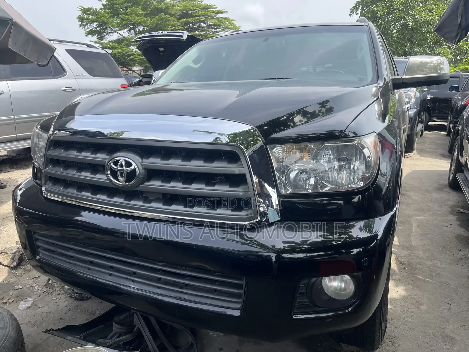 Toyota Sequoia 2011 Black