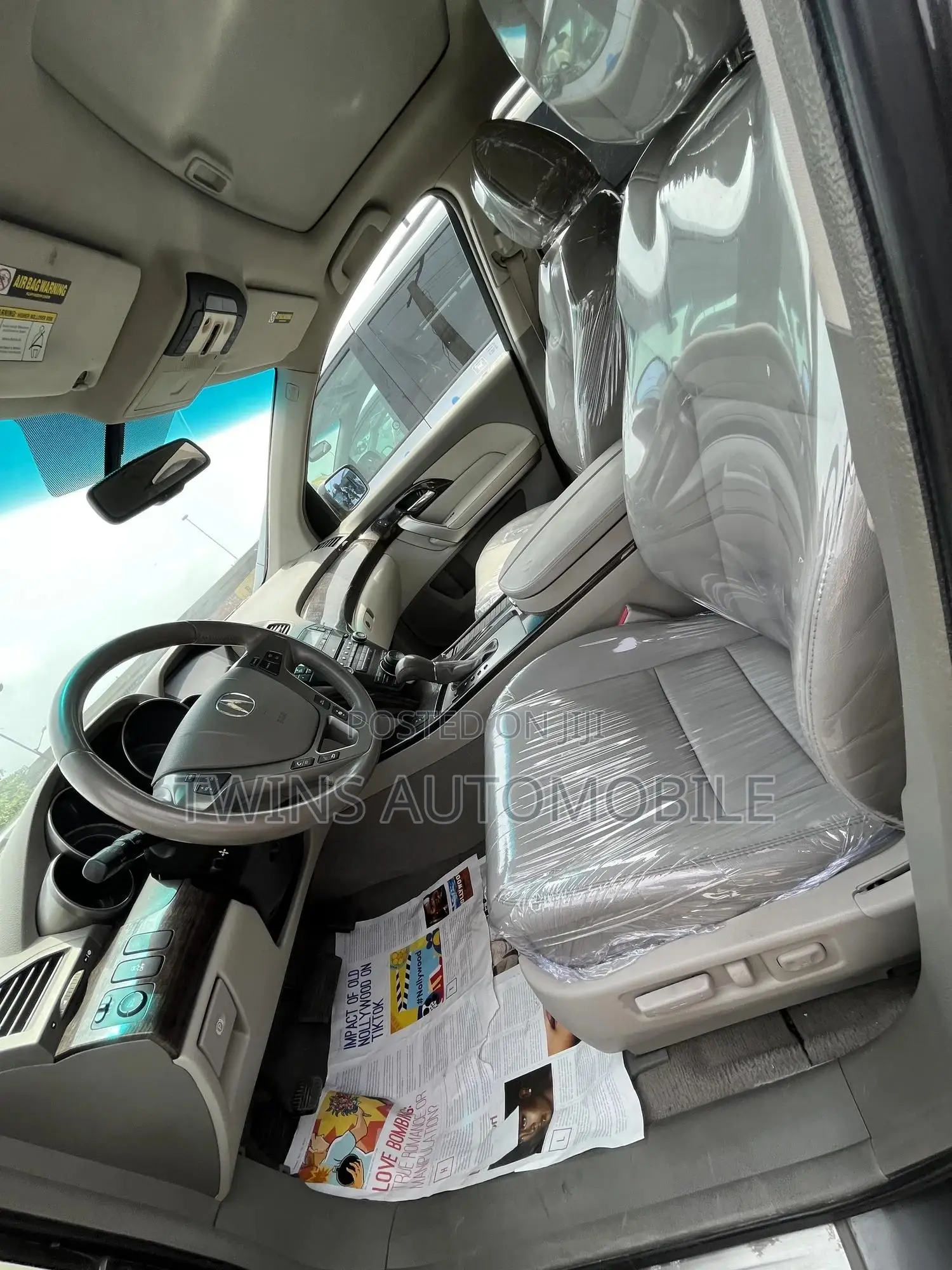 Acura MDX SUV 4dr AWD (3.7L 6cyl 6A) 2011 Gray