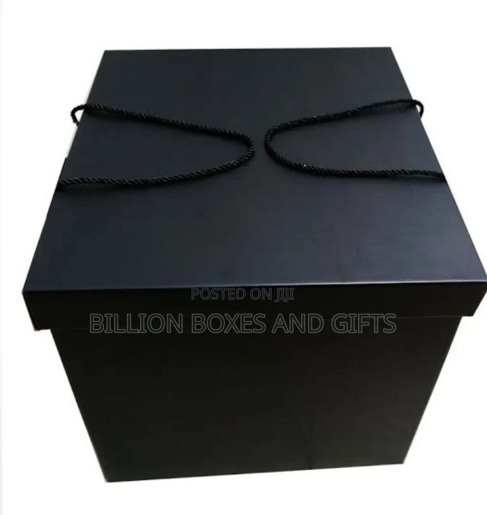 Quality Leather Gift Box With Carrier Rope