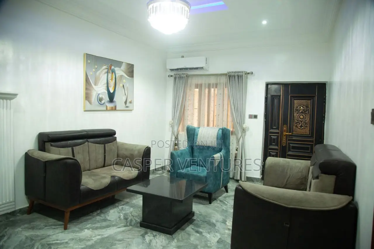 Furnished 3bdrm Apartment in Freedom Way, Lekki Phase 1 for rent