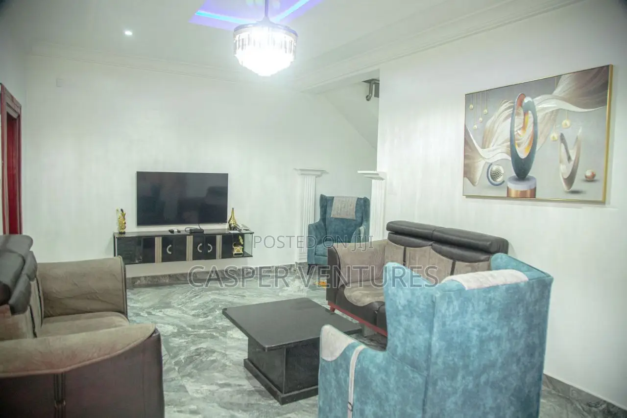 Furnished 3bdrm Apartment in Freedom Way, Lekki Phase 1 for rent