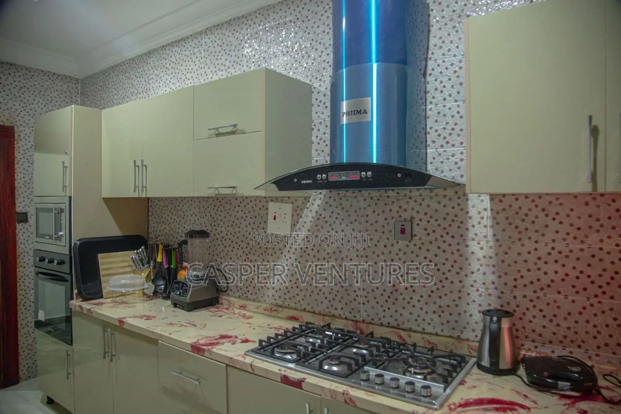 Furnished 3bdrm Apartment in Freedom Way, Lekki Phase 1 for rent