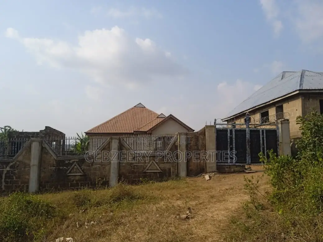 4bdrm Bungalow in Ifo for sale