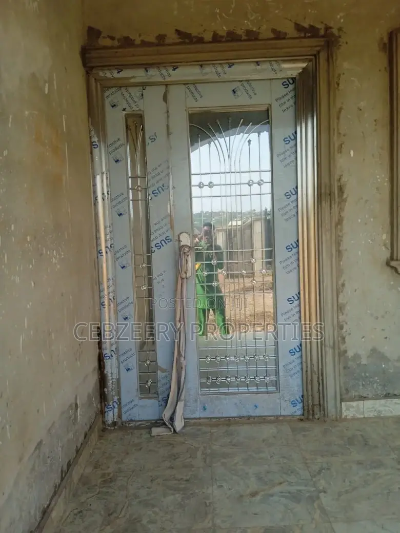 4bdrm Bungalow in Ifo for sale