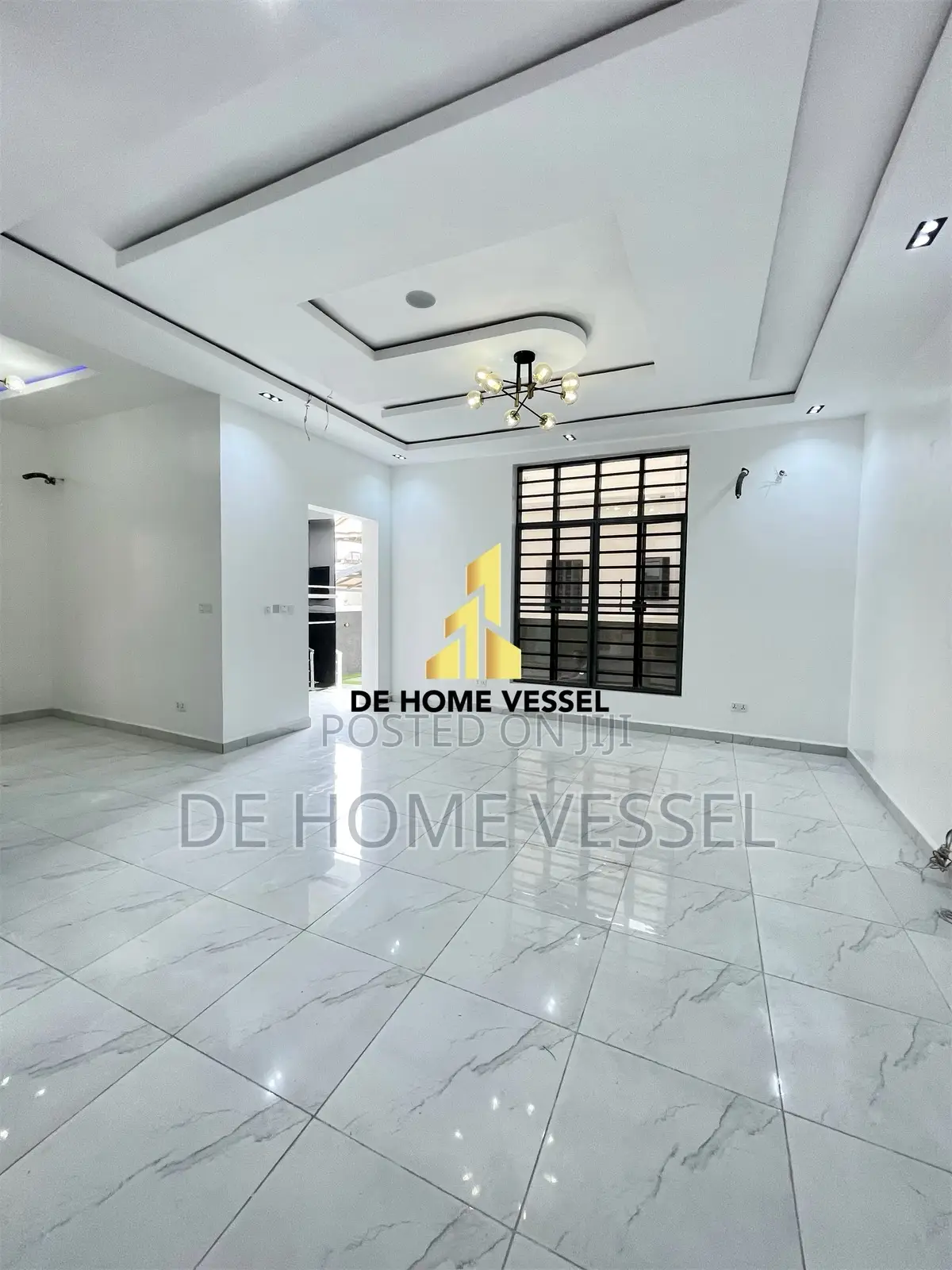 4bdrm Duplex in Ikota for sale
