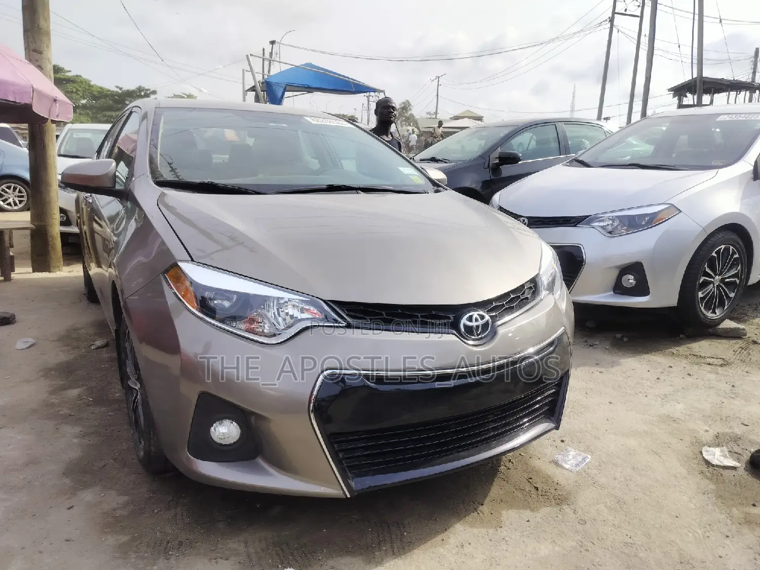 Toyota Corolla 2015 Brown