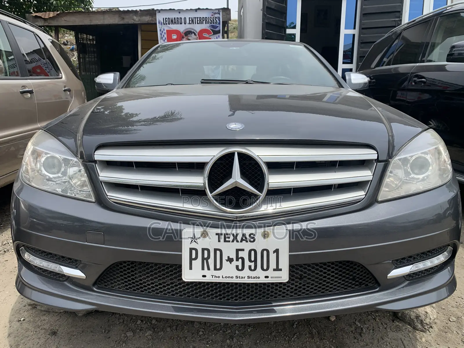 Mercedes-Benz C300 2010 Gray