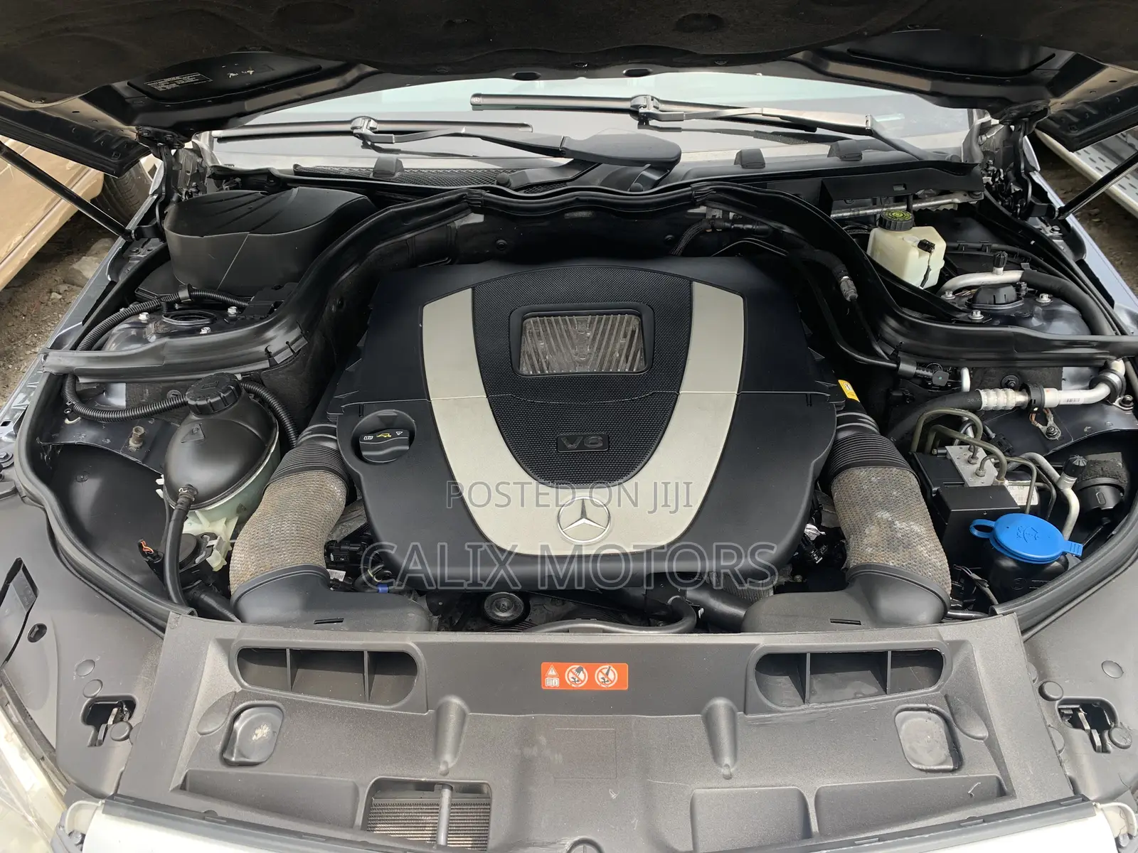 Mercedes-Benz C300 2010 Gray