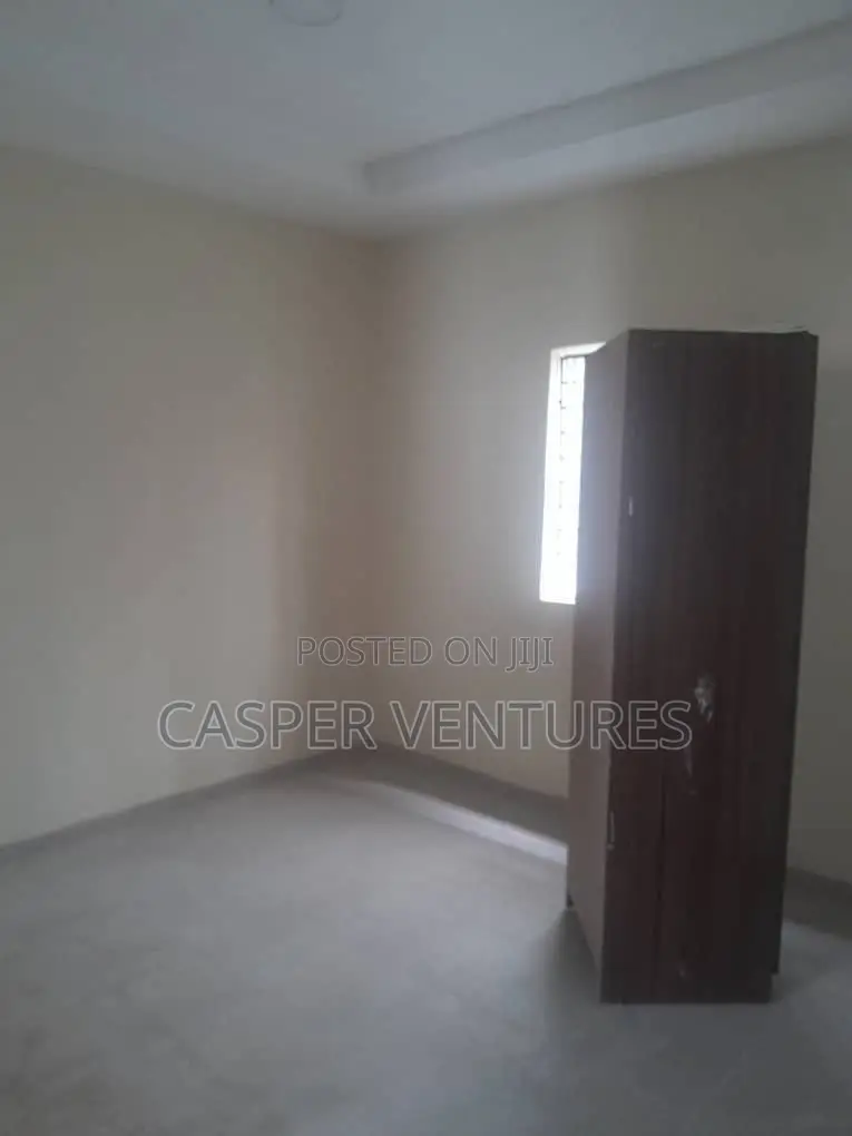 Mini Flat in Osapa for rent