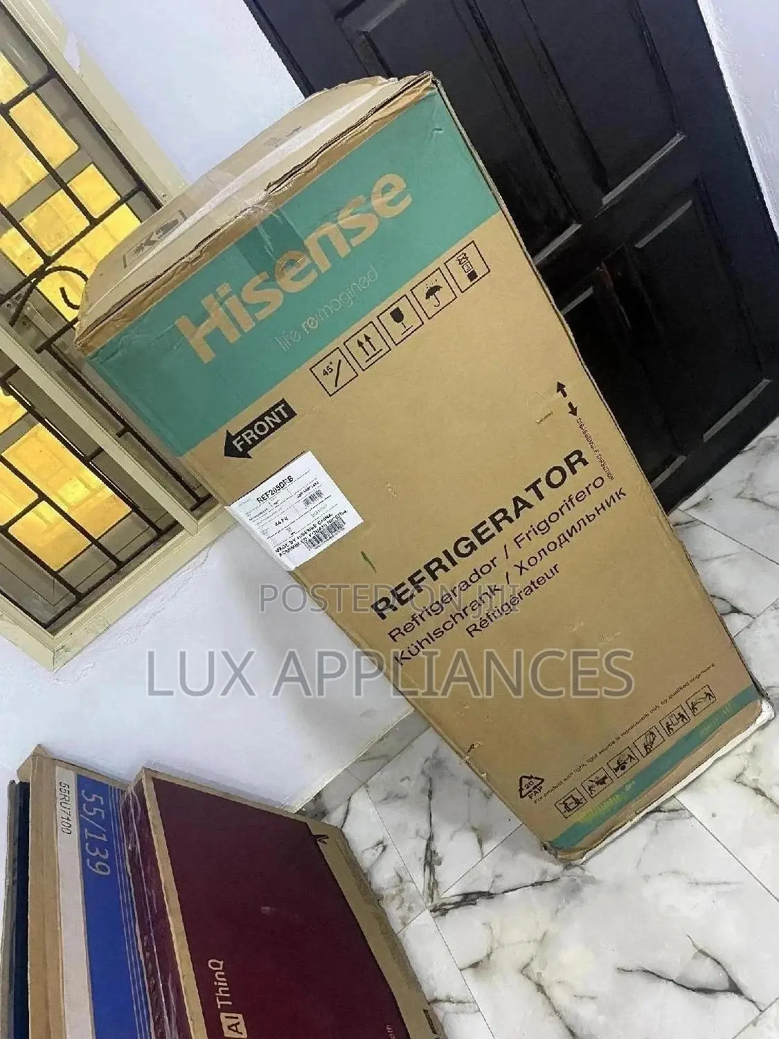 Hisense 204L Refrigerator With Water Dispenser REF 205DRB
