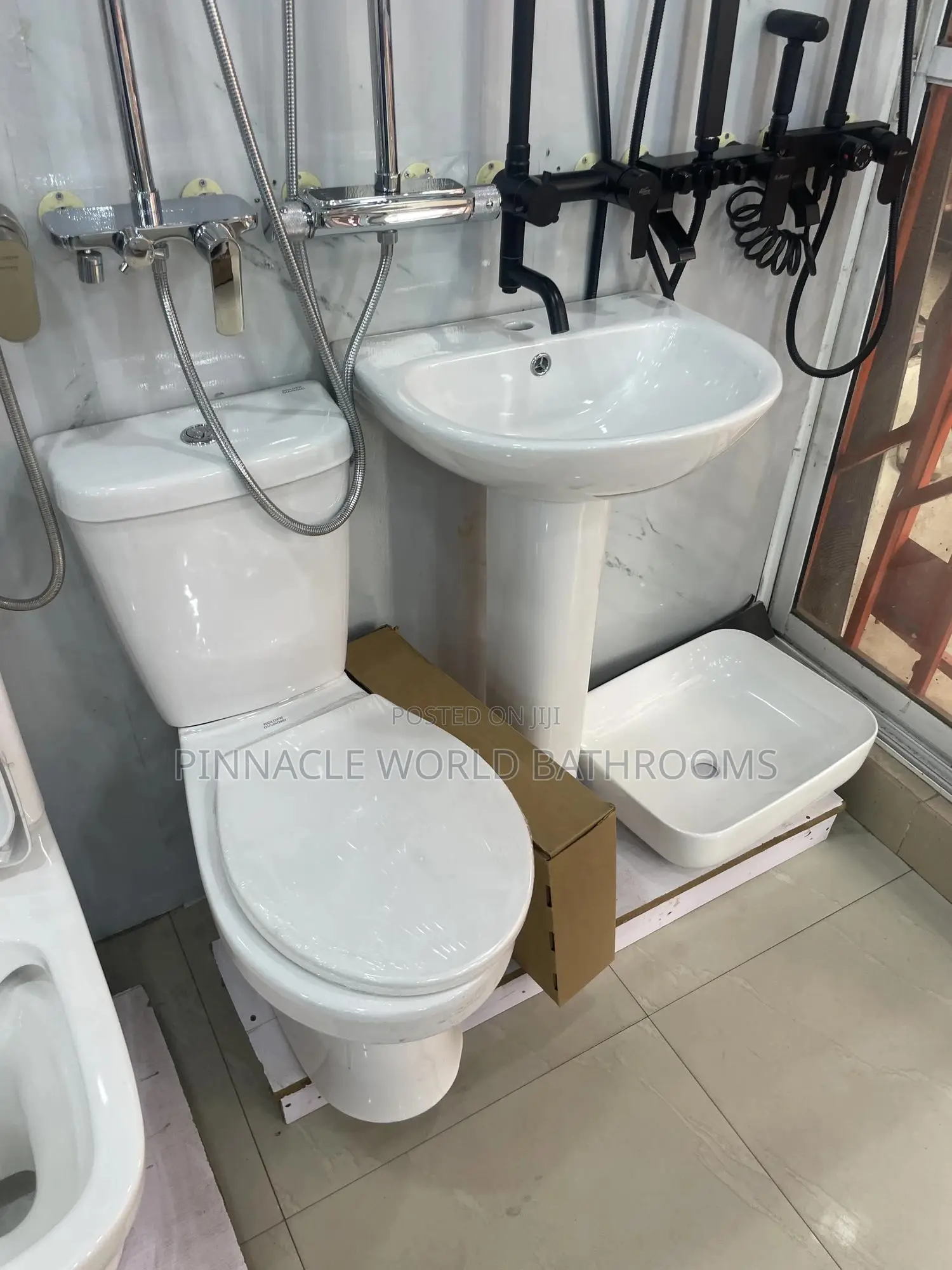 Golden Diamond Wc/ Water Closet Set