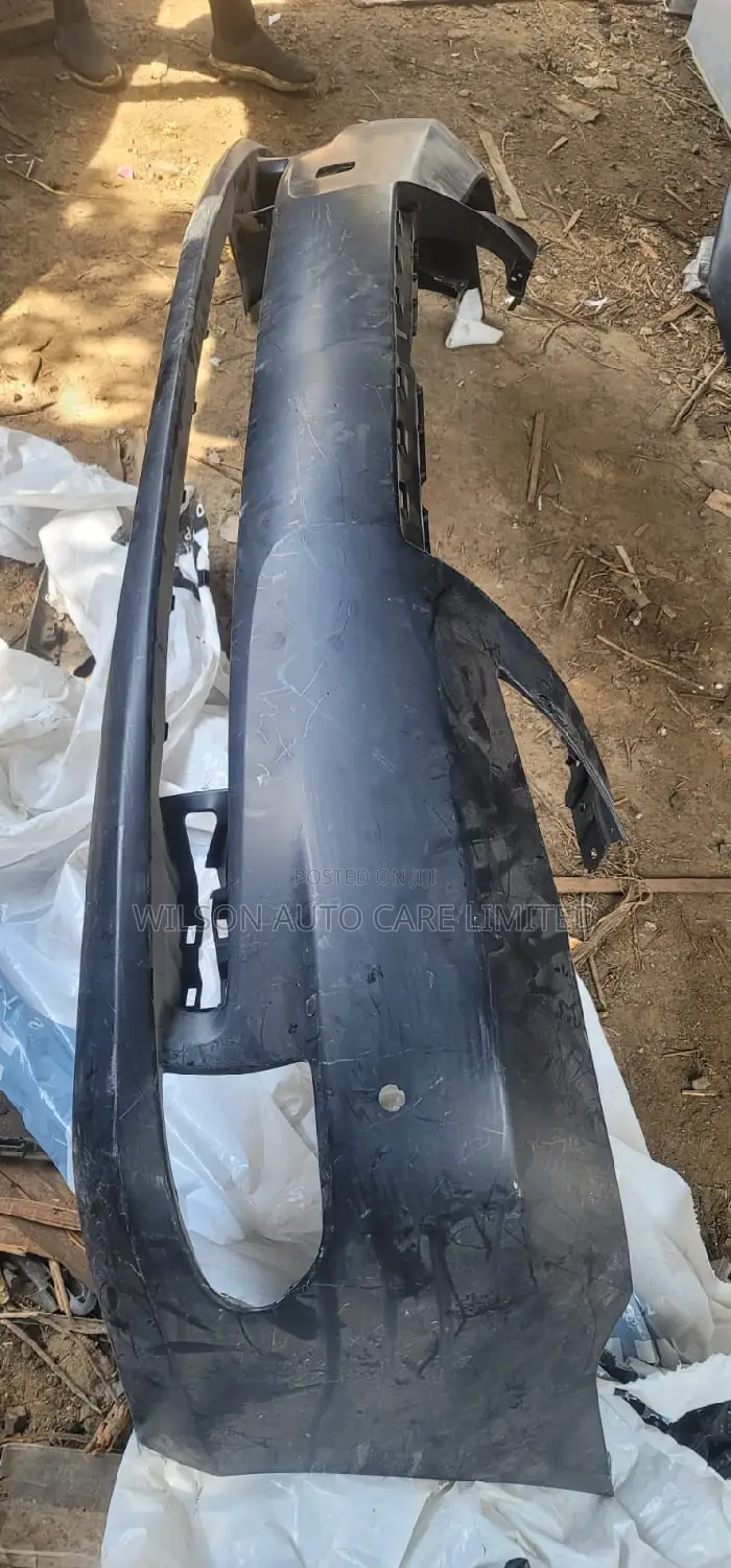 Es 350 010 Bumper Available