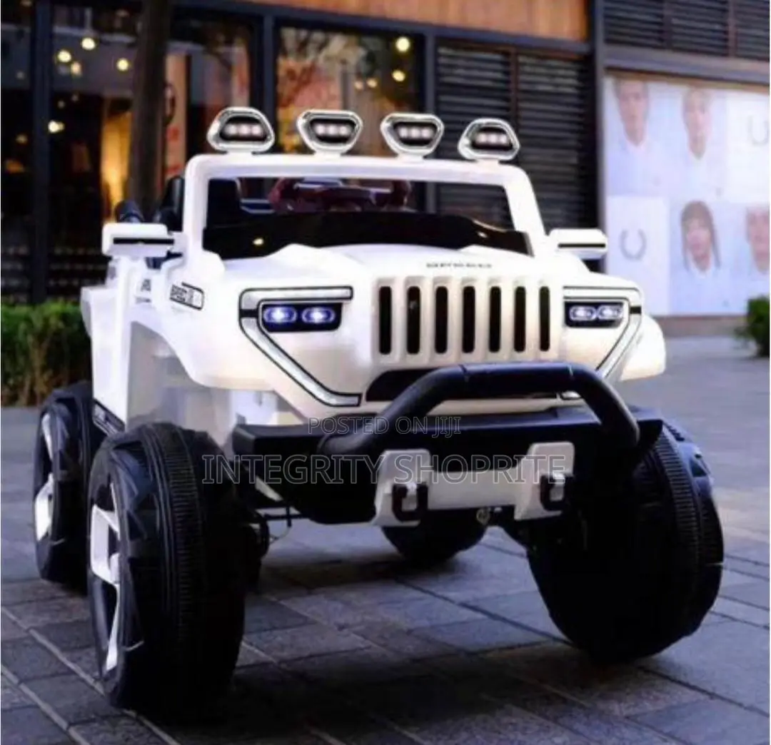 Jeep Rocket Wrangler 12V Ride on for Kids- White