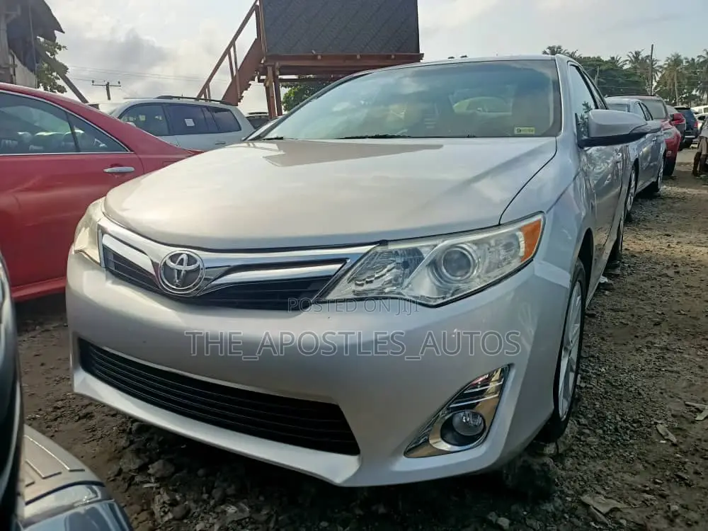 Toyota Camry 2013 Silver
