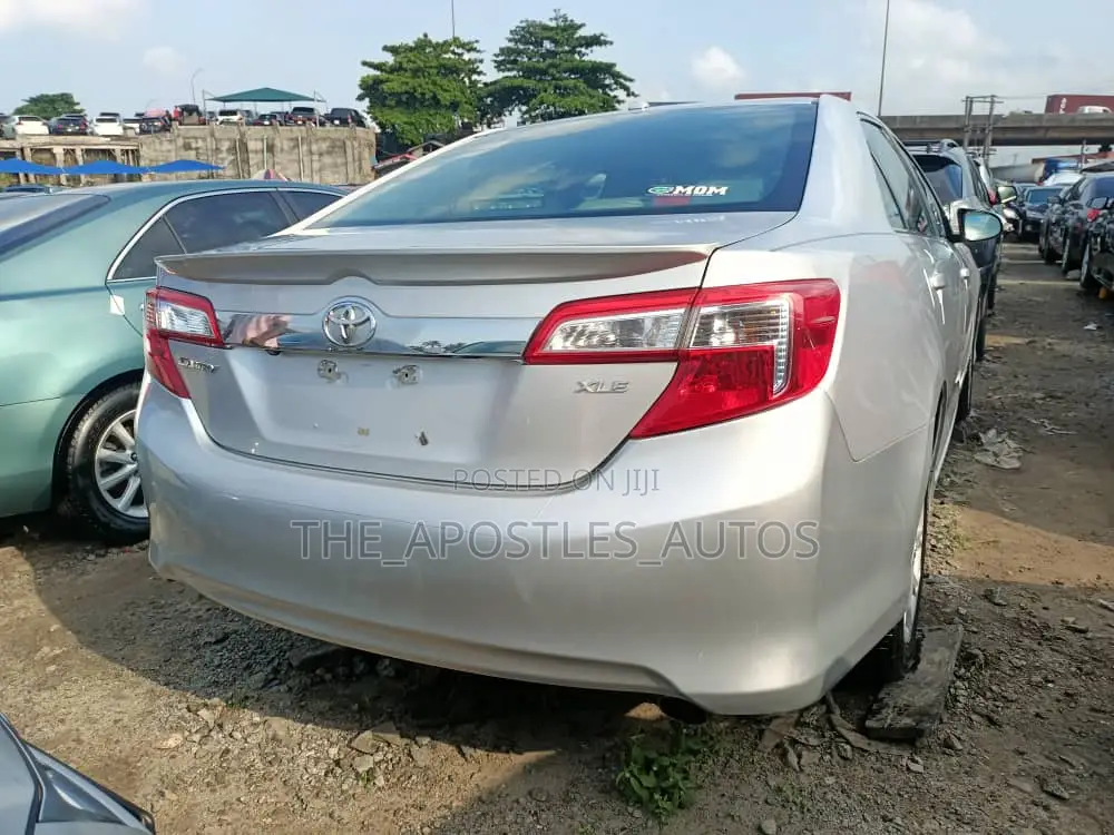 Toyota Camry 2013 Silver
