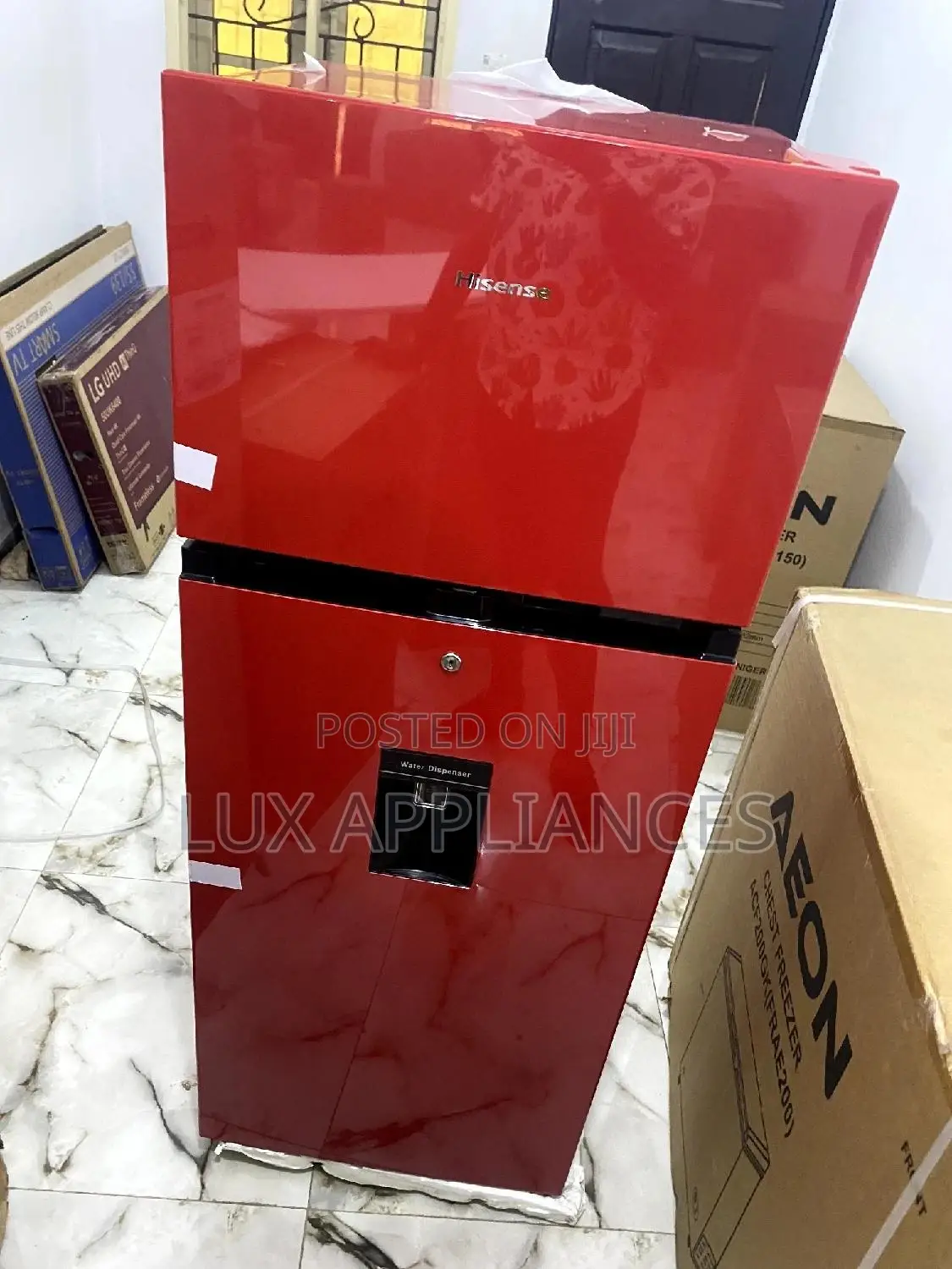 Hisense 204 Liters Double Door Refrigerator With Dispenser