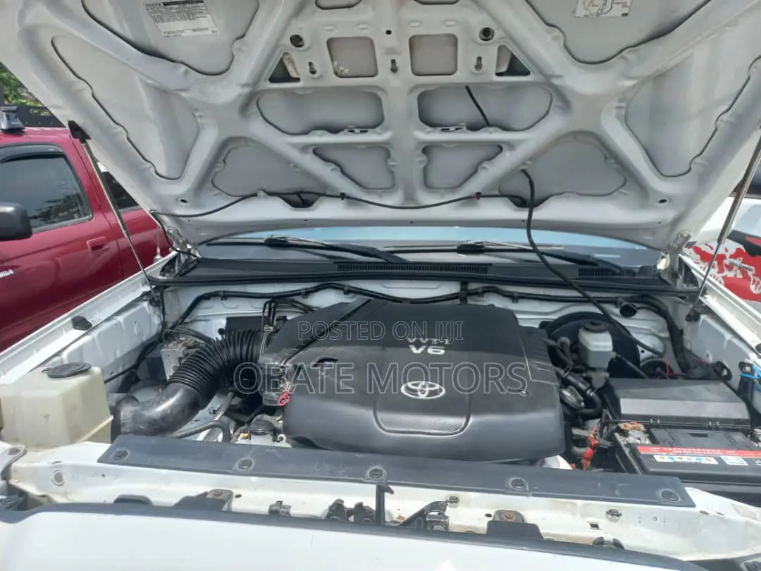 Toyota Tacoma Double Cab V6 Automatic 2010 Black