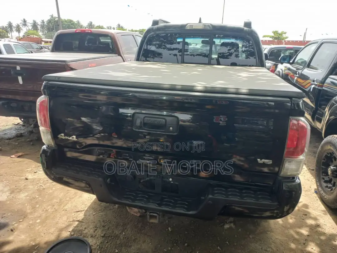 Toyota Tacoma Double Cab V6 Automatic 2010 White